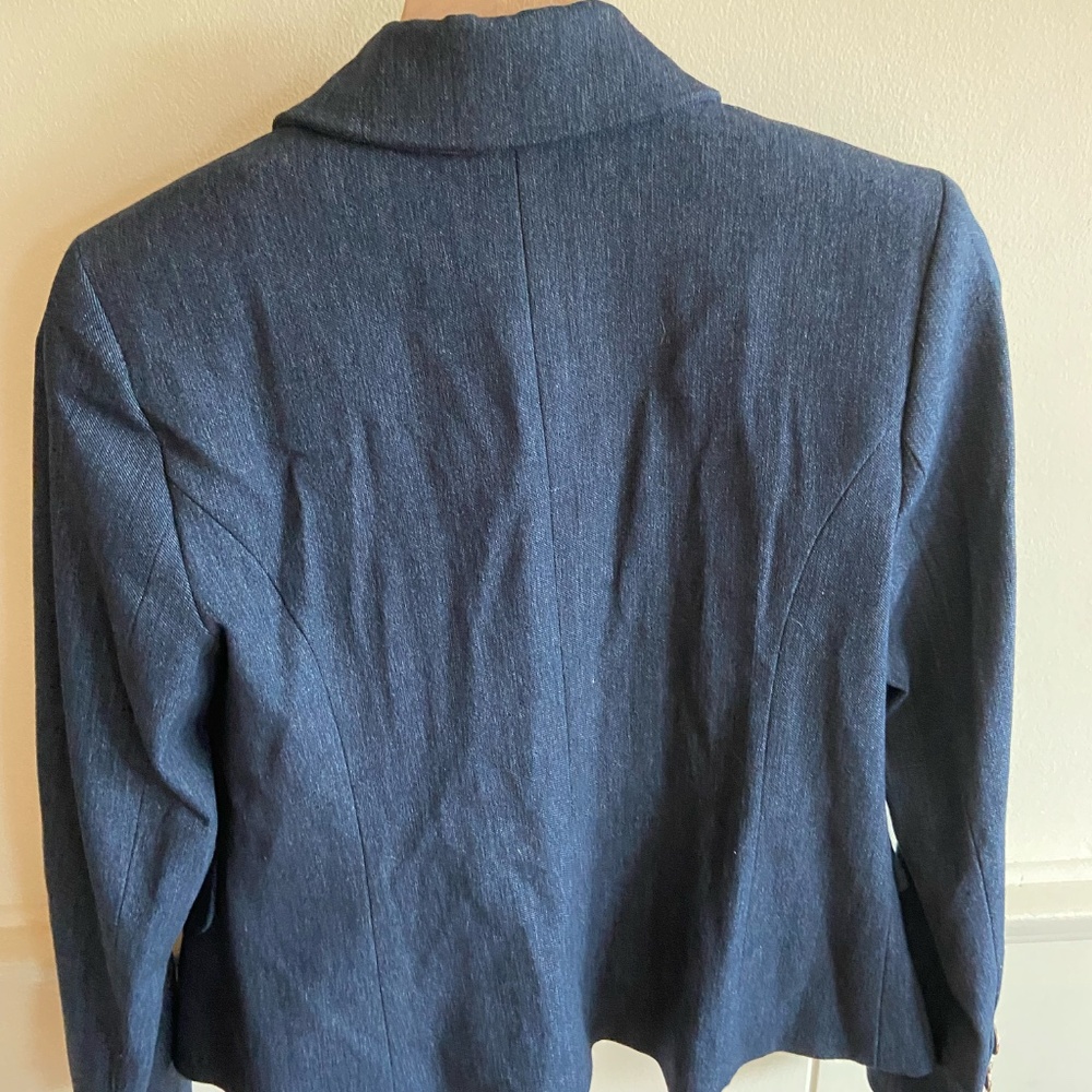 White House Black Market Cropped Navy Blazer Size 2 Double Breasted - Picture 2 of 3